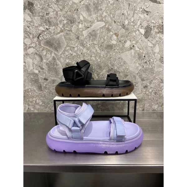 Sepatu sandal wanita charles&keith original store