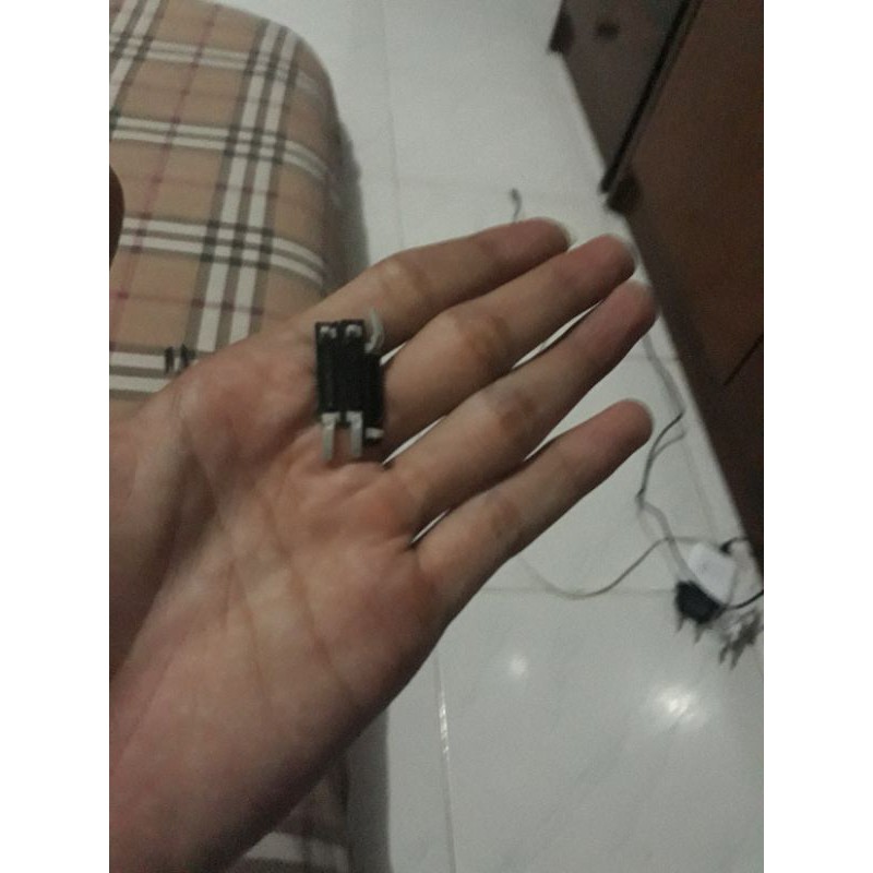 Tutup Port Pendek HP Fujitsu Arrows F02H