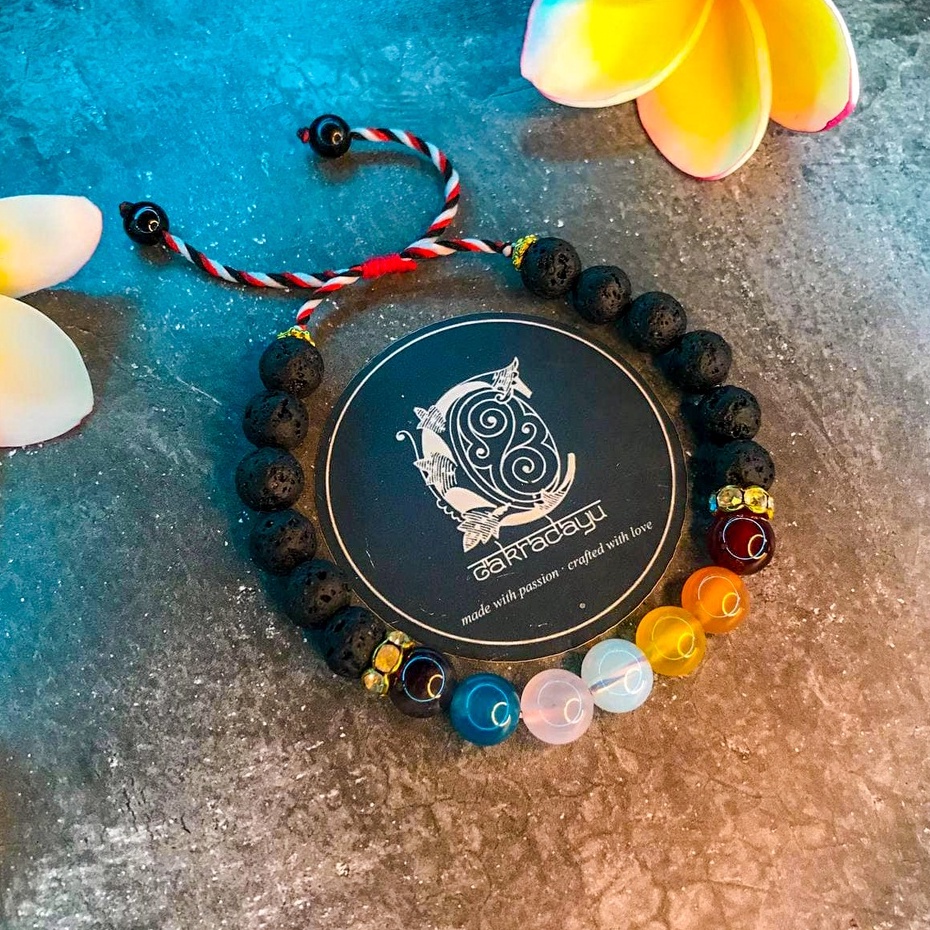 CAKRADAYU Gelang Tridatu Cakra 7 Batu Kristal Lava Rock - Gelang Energi Chakra Keseimbangan dan Kete