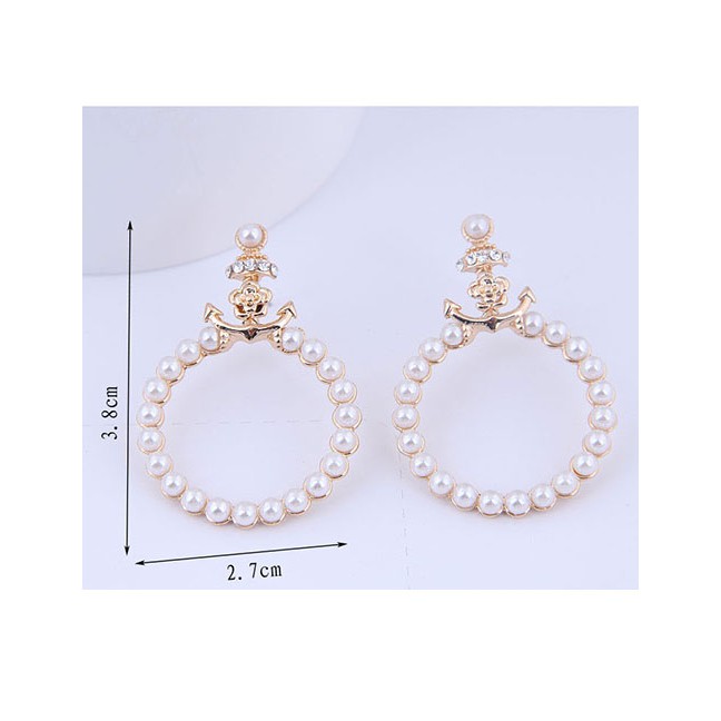 LRC Anting Tusuk Fashion Golden Pearl Flower Stud Earrings A60081