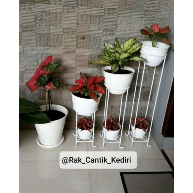 Rak Bunga Besi Minimalis Standing Pot Bunga