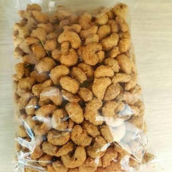 

Kacang Mede Crispy