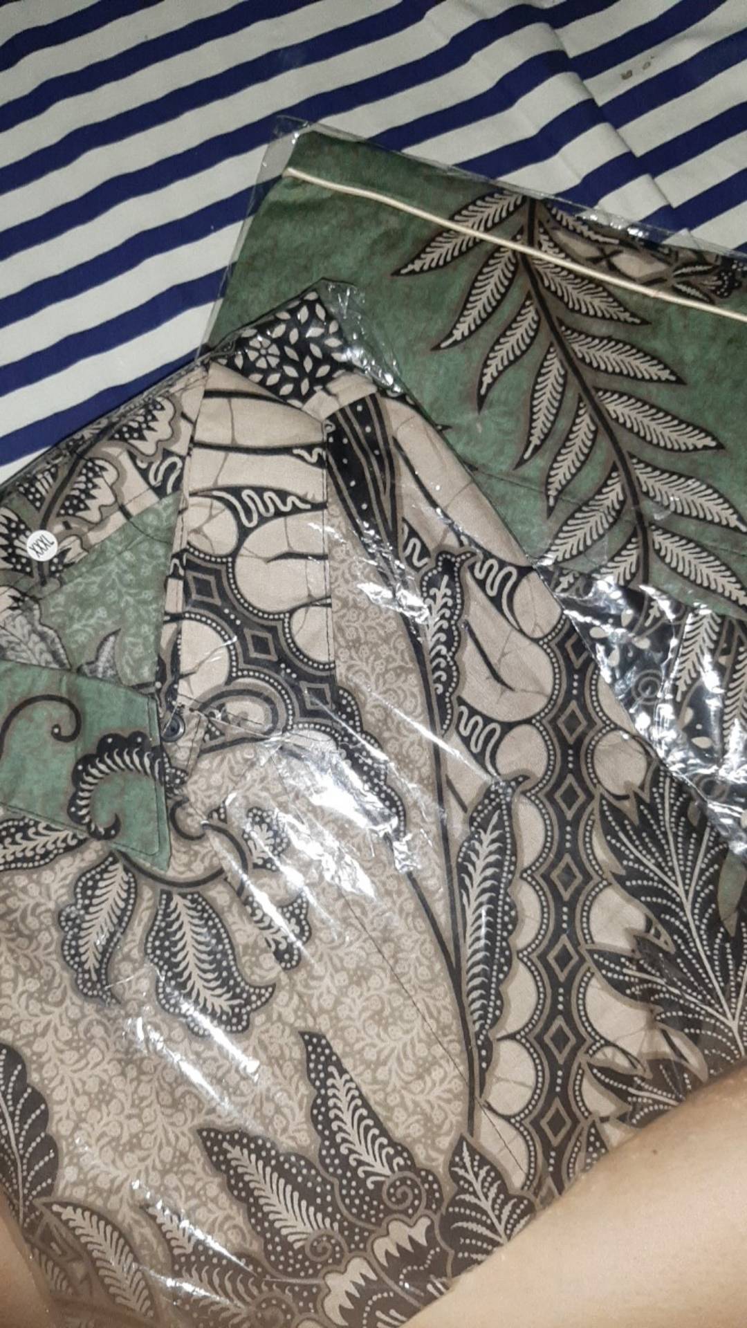 Size S M L Xl Xxl Xxxl Batik Couple Motif Baru Atasan Kantor Seragam Batik Pria Wanita Bluse Hem