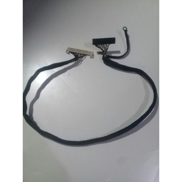 Kabel flexibel LED TV Polytron tipe 32D905 dari mainboard ke panel