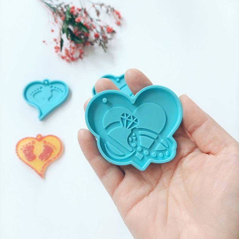 Glitter 3 Pcs Love Heart Keychains Epoxy Resin Mold Necklace Pendant Silicone Mould DIY Crafts Jewelry Hanging Decortaions Tool
