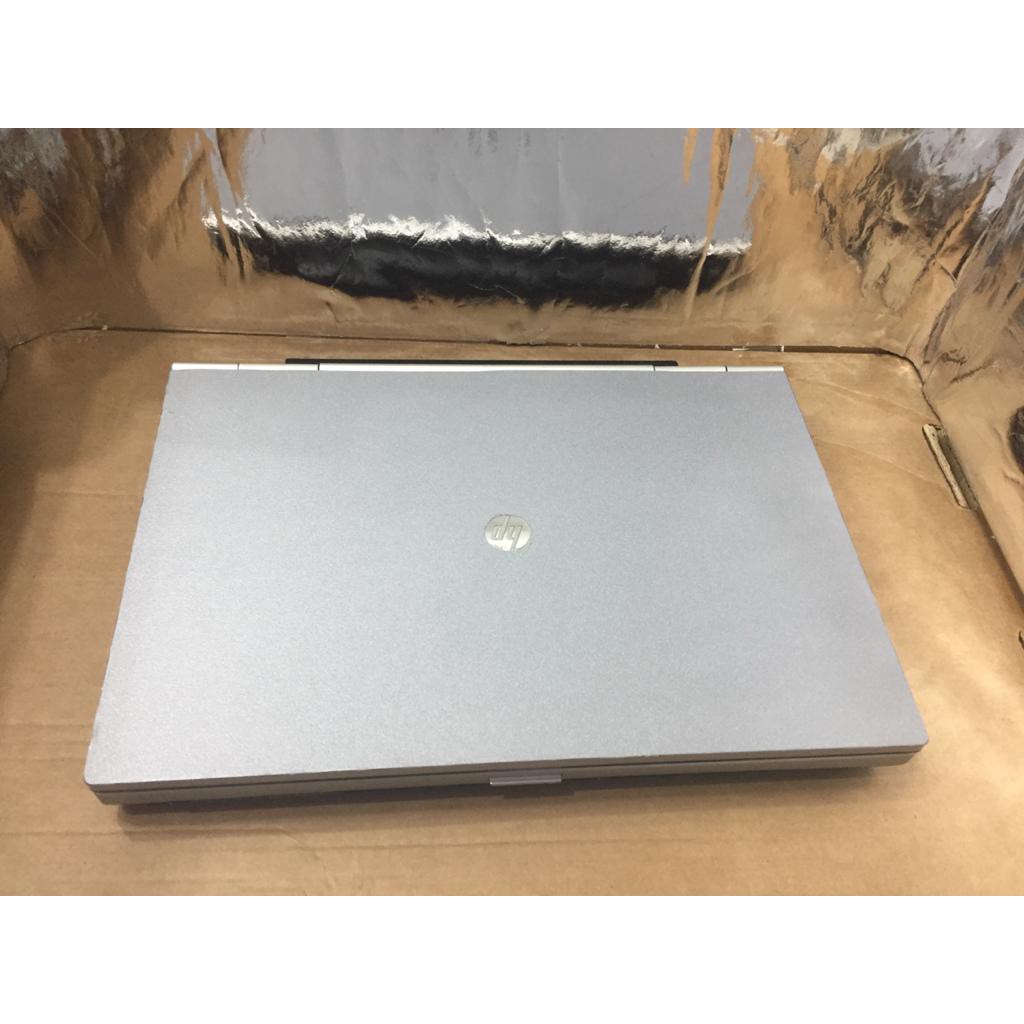 HP ELITEBOOK 2560P  INTEL CORE i7- 2ND GEN 4GB RAM - 320GB HDD