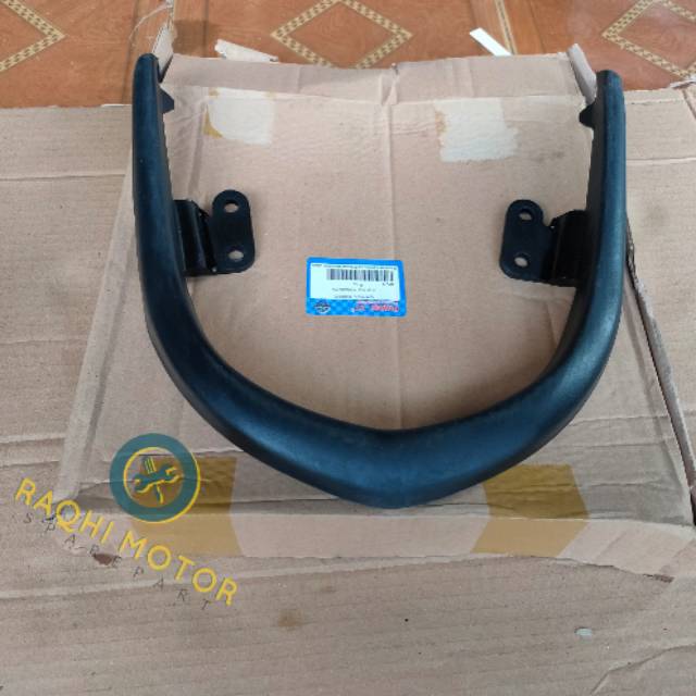 Behel revo absolute / Bagasi belakang revo absolute