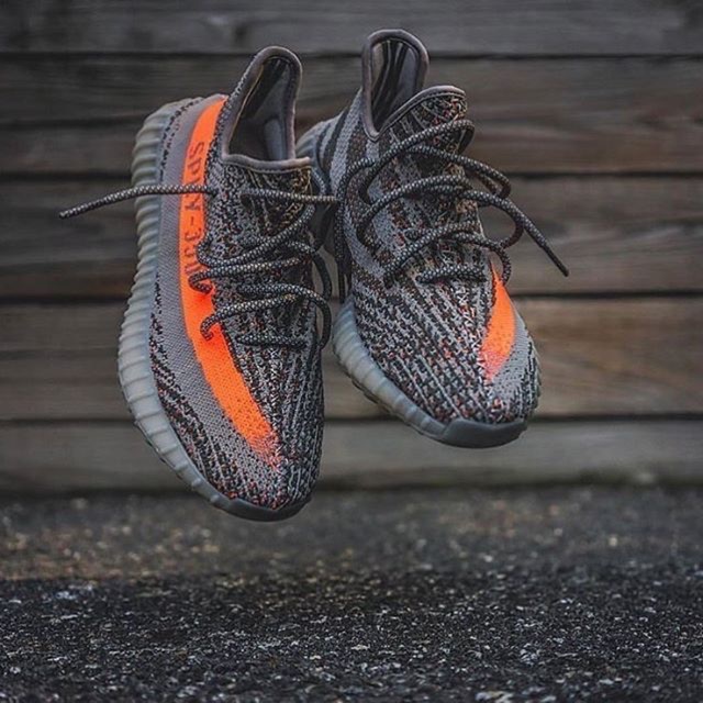 ADIDAS YEEZY BOOST 350 V2 BULAGA