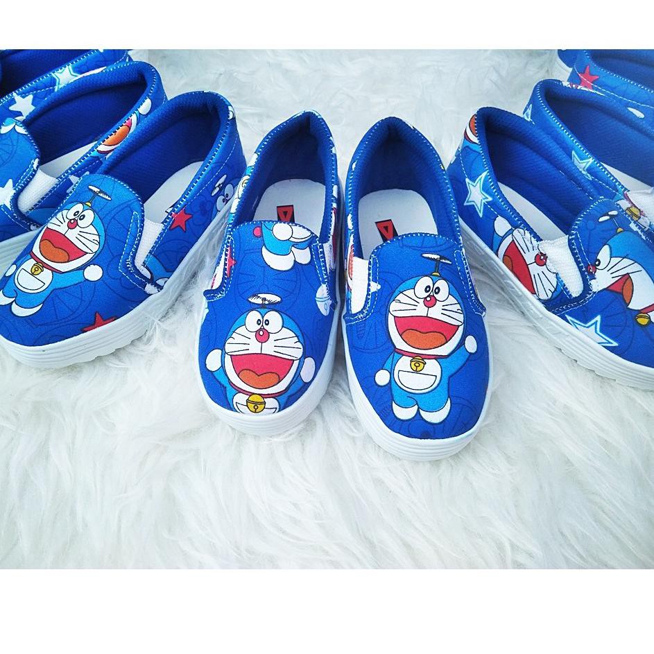  Sepatu  COUPLE ibu anak  umur  1 2 3 4 5 6 7 8 9  Tahun  