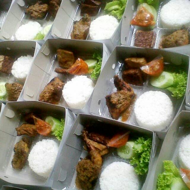 

Nasi kotak , nasi box , katering , caterin MEDAN