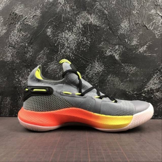 curry 7 orange