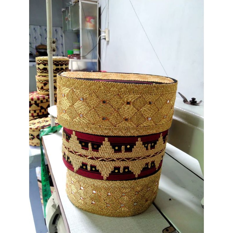 peci tapis lampung - motif mata kibau