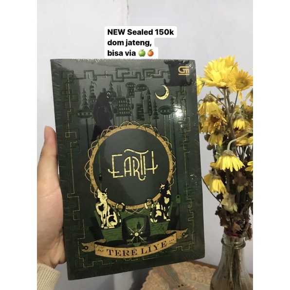 [NEW SEALED] Tere Liye - Earth (eng ver)