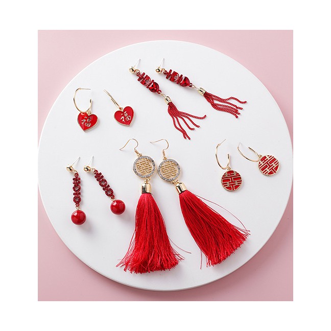 LRC Anting Tusuk  Dan Fashion Hi Word Tassel Love Beads: Hi Word Blessing Tassel Earrings D20808