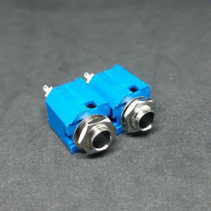 SOCKET MIC MONO BIRU BAGUS