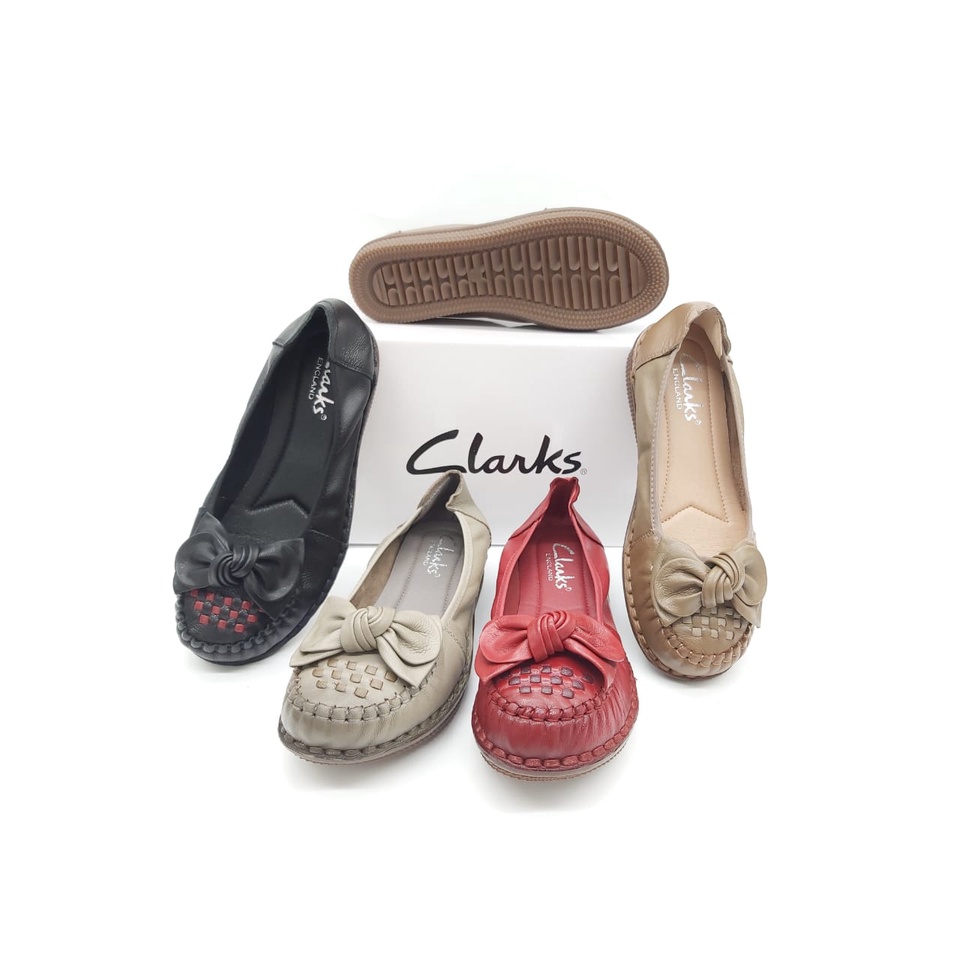 Clarks Cycas Genuine Leather Sepatu Flat Wanita