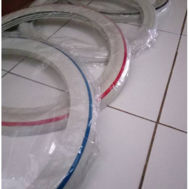 Aksesoris motor/lis ban honda scoopy ring 12