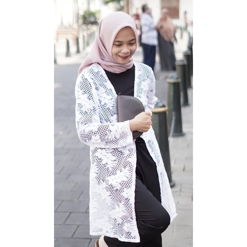 OUTER BROKAT PUTIH PANJANG LACE OUTER PANJANG