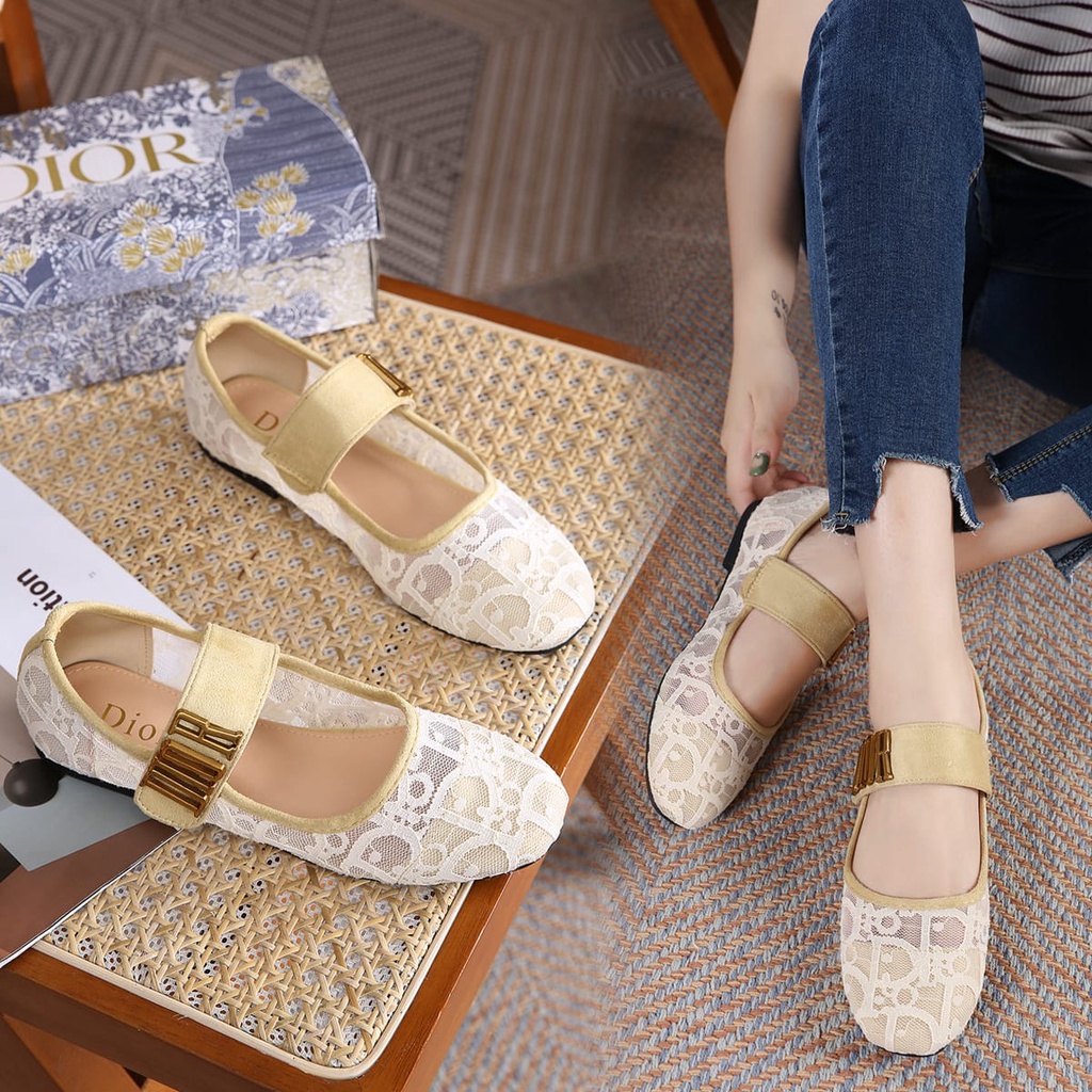 FLAT SHOES  S082