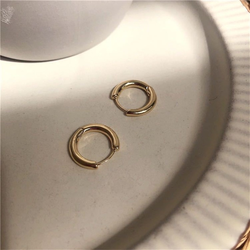 [ACKER] 1pasang Anting Hoop Kecil Dasar Sederhana 14K Anting Lingkaran Tabung Berlapis Emas Huggie Stud