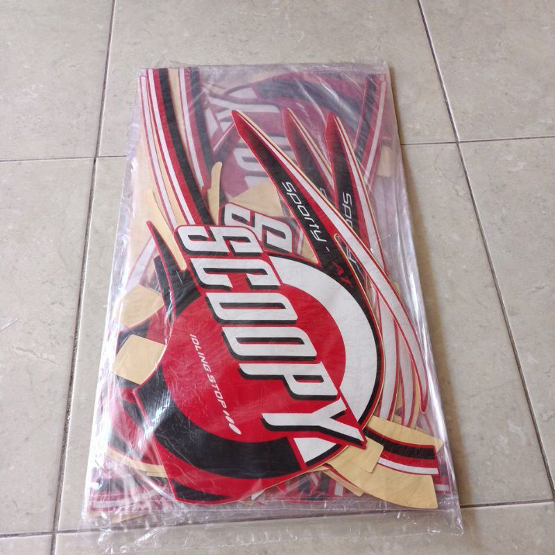 striping stiker les body Honda scoopy sporty 2015 body merah