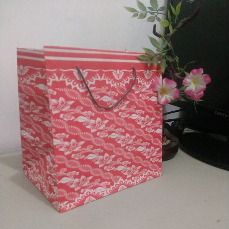 Paperbag/tas kertas UK R7 (18x14x20)