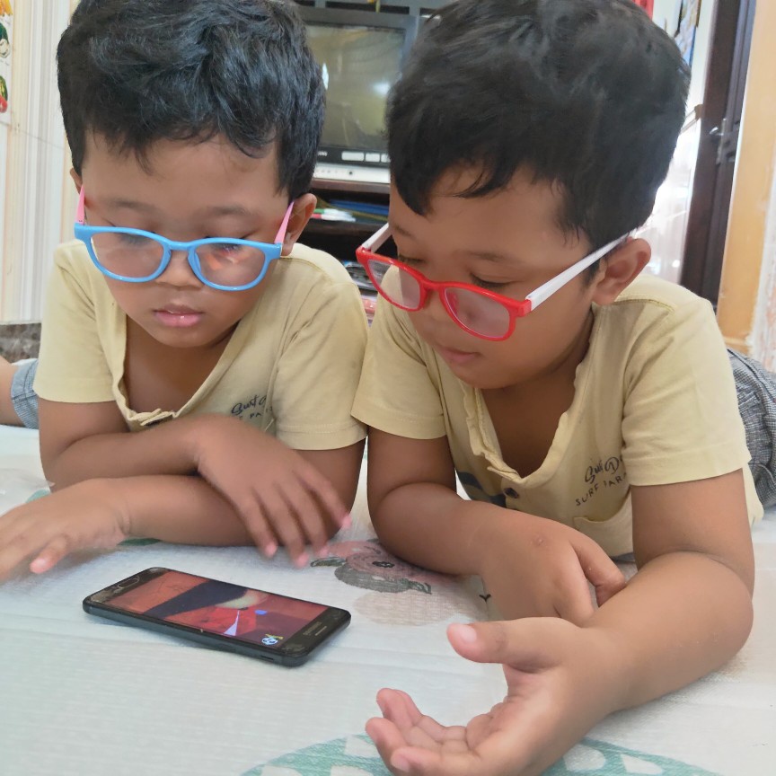 kacamata anak anti radiasi blue radiation hp komputer tv handphone ponsel televisi lucu murah menahan sinar biru-3
