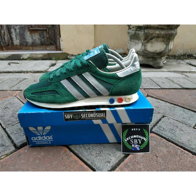 green adidas la trainers