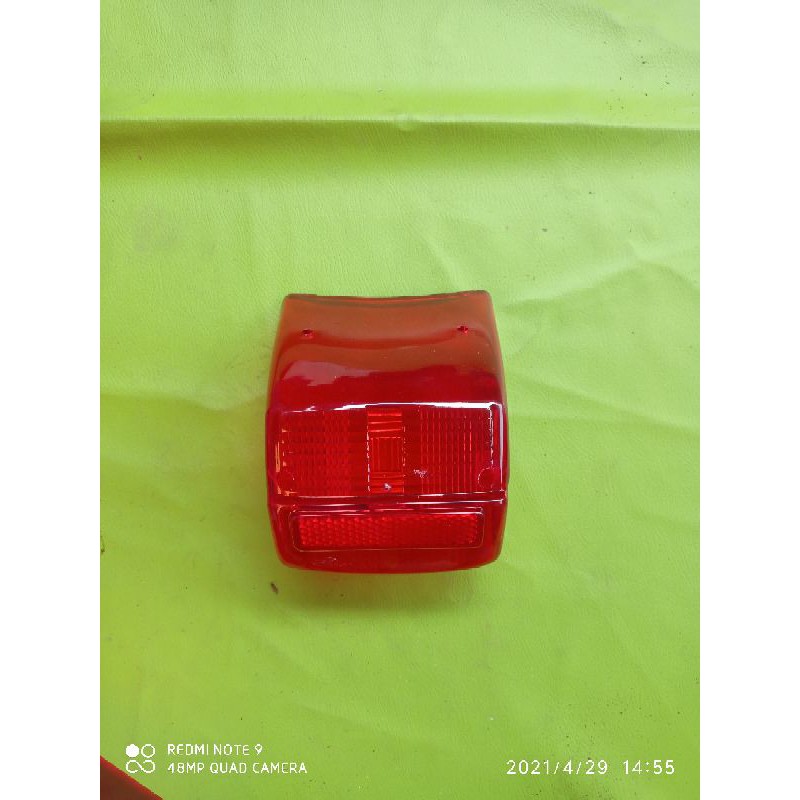 mika stoplamp lampu belakang vespa super sprint
