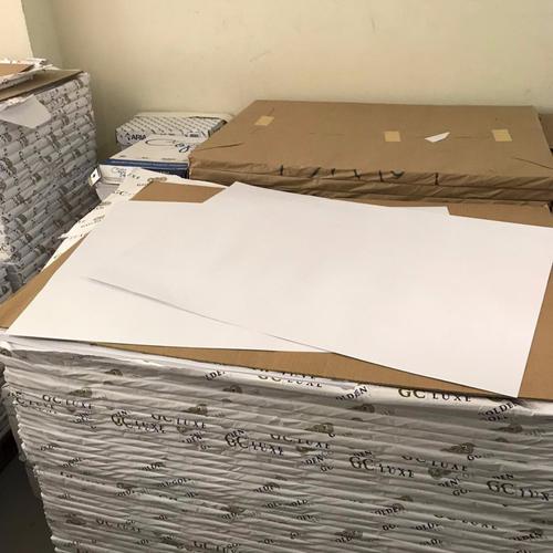 Kertas Art Paper 260 gr Plano 109 X 79 Cm