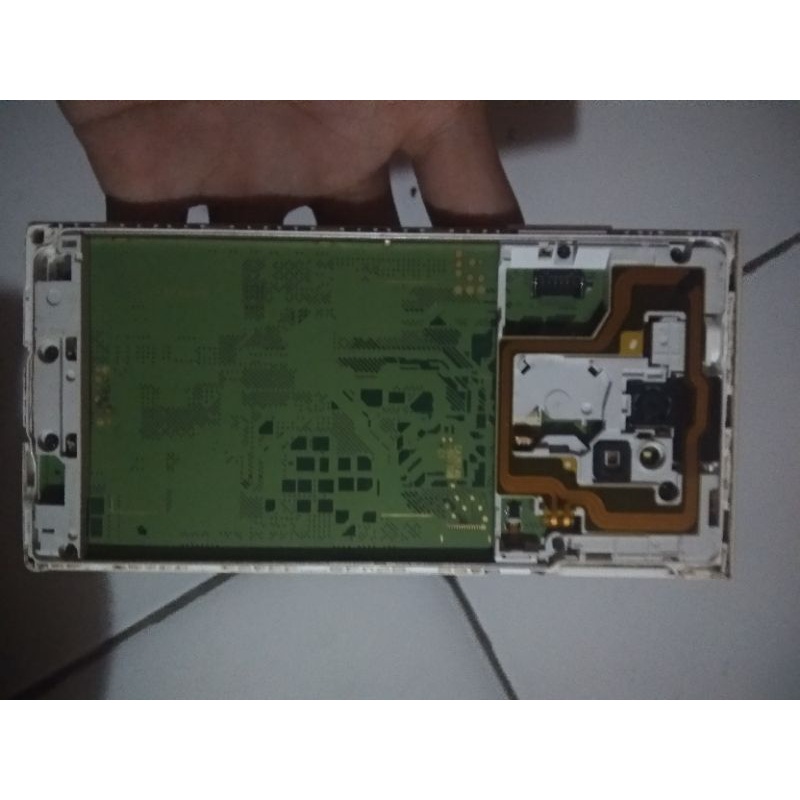 Mesin Fujitsu F01H / F-01H Hidup Normal