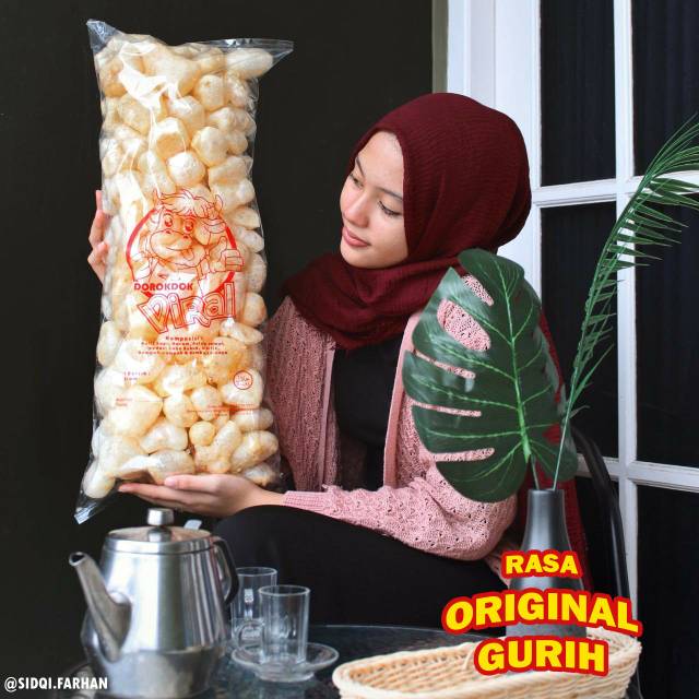 

Kerupuk kulit sapi Dorokdok viral ukuran L