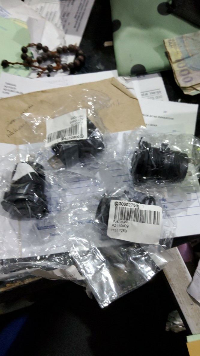 Power Soket Pemantik/lighter Rokok Female 12v Bahan Abs Anti Air Untuk Mobil/motor