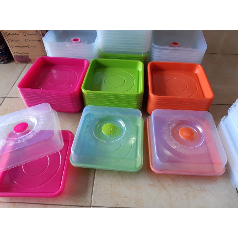 

Tempat kue / Bolu / Roti Tutup Transparan