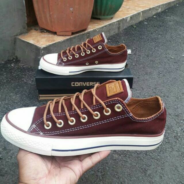 

Converse cokelat