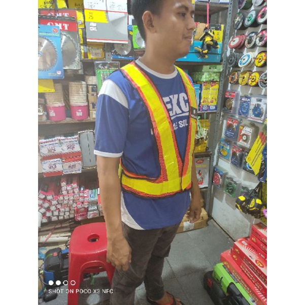 rompi proyek GOSAVE all size/ rompi pekerja GOSAVE muat sampai xxl bahan polister ( tersedia warna  hijau, dan  orange
