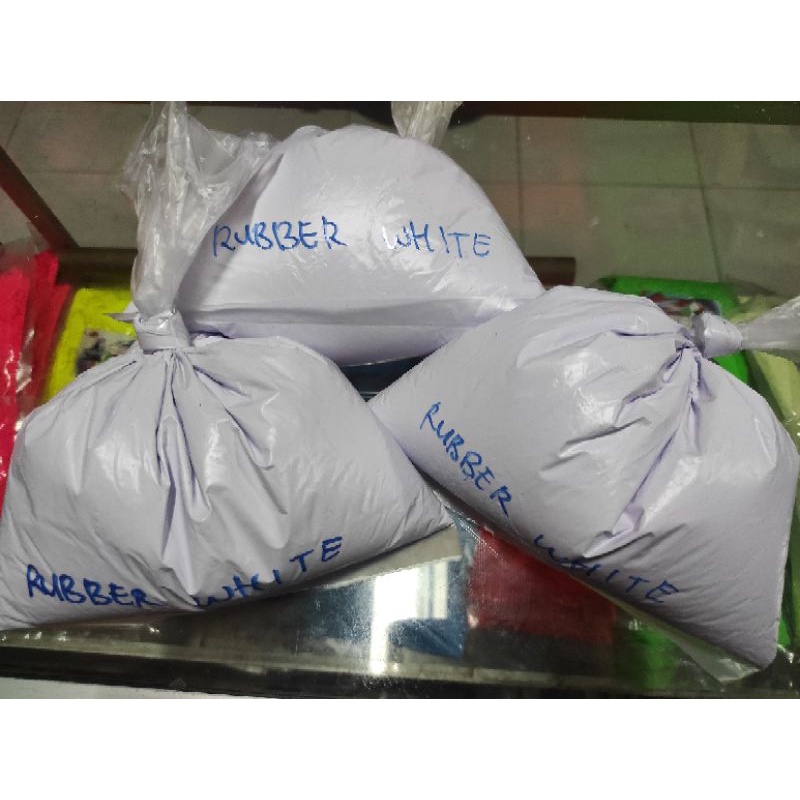 

Pasta white Sablon spunbond | Tinta Rubber Murah 1kg