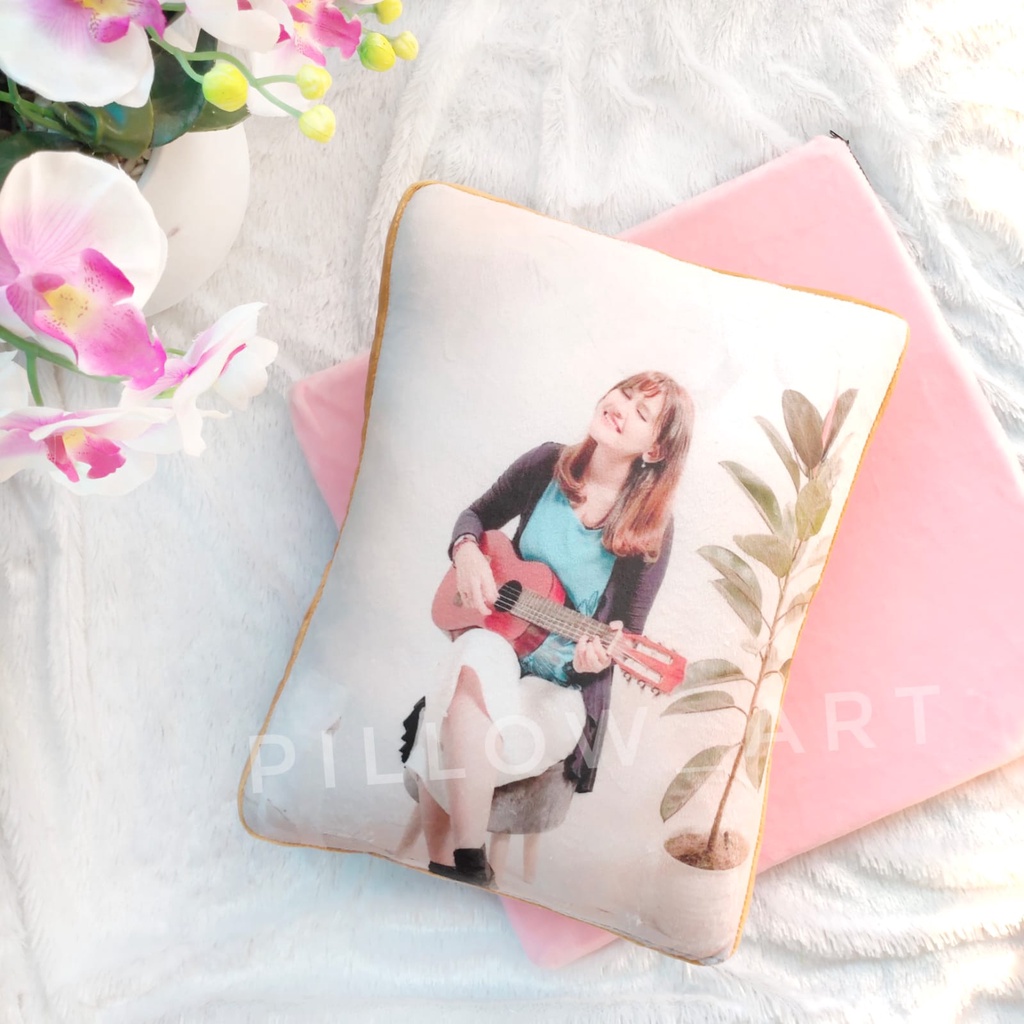 Pillowart - Bantal Foto Custom 30x40 cm / Hadiah - ART011