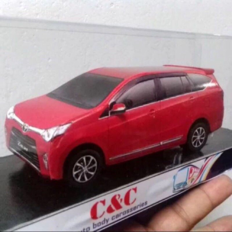 miniatur mobil Daihatsu calya