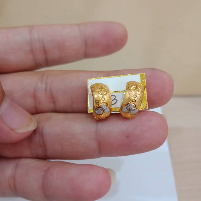 Anting jepit arab emas 23 karat