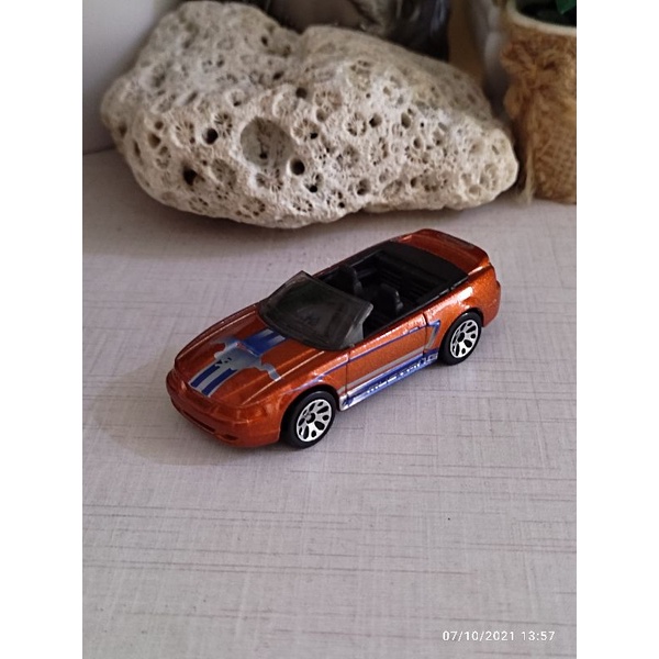 matchbox 99 ford mustang convertible made in china merah loose rare