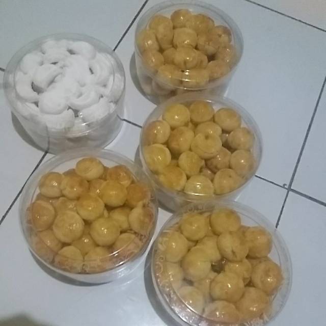 

Nastar dan putri salju