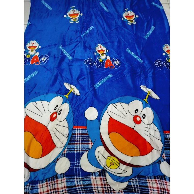 Selimut Anak-anak Karakter Doraemon Biru