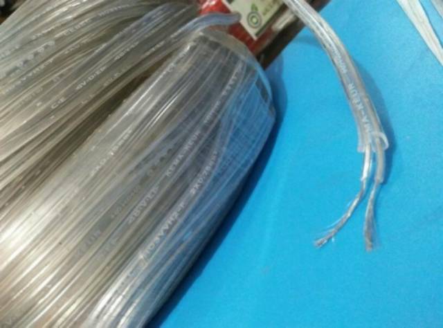 Kabel lampu gantung minimalis transparan