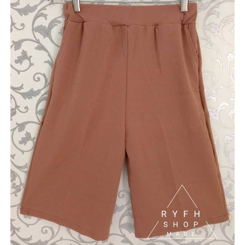Celana kulot pendek dewasa wanita 3/4 - 7/8 motif Polos wafel crepe termurah dan Terlaris-Millo
