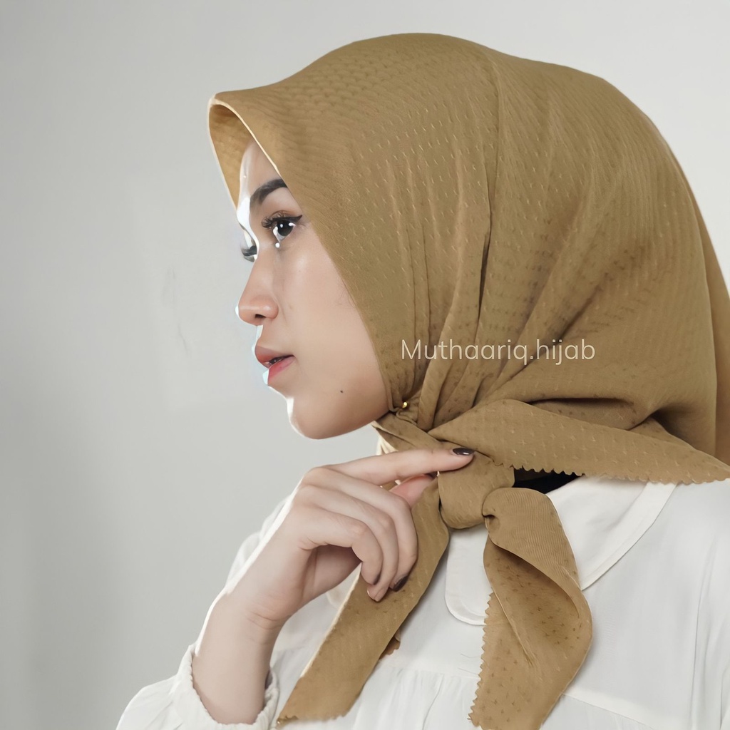 Ashira Square - Hijab Segiempat Ashira Muthaariq.Hijab
