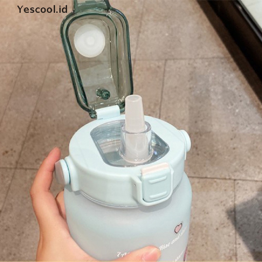 Stiker Botol Air Portabel Dengan Sedotan Kapasitas 2000ml