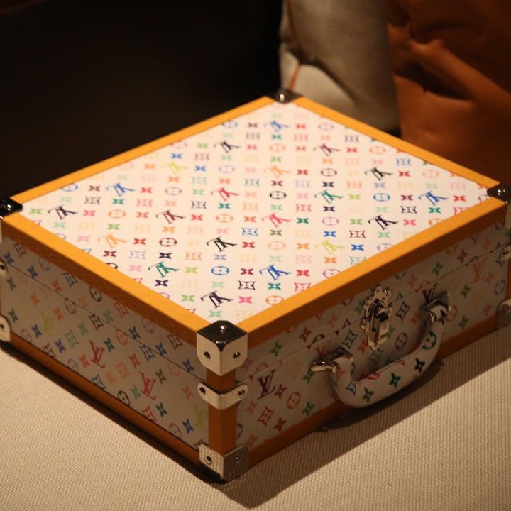 

S15 Louis Vuitton Rose Gift Box, Two Colors In Stock