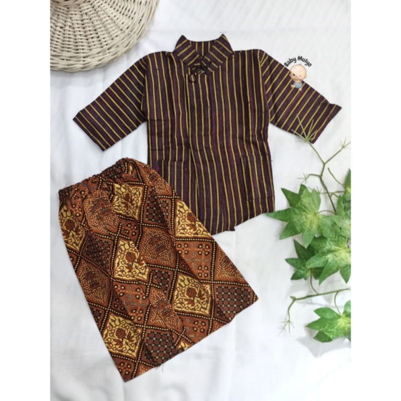 kostum potoshot/ stelan surjan bayi /SETELAN BAJU Surjan / Lurik Anak + Rok Jarik Batik dan Baju Kebaya Kutu Baru Anak