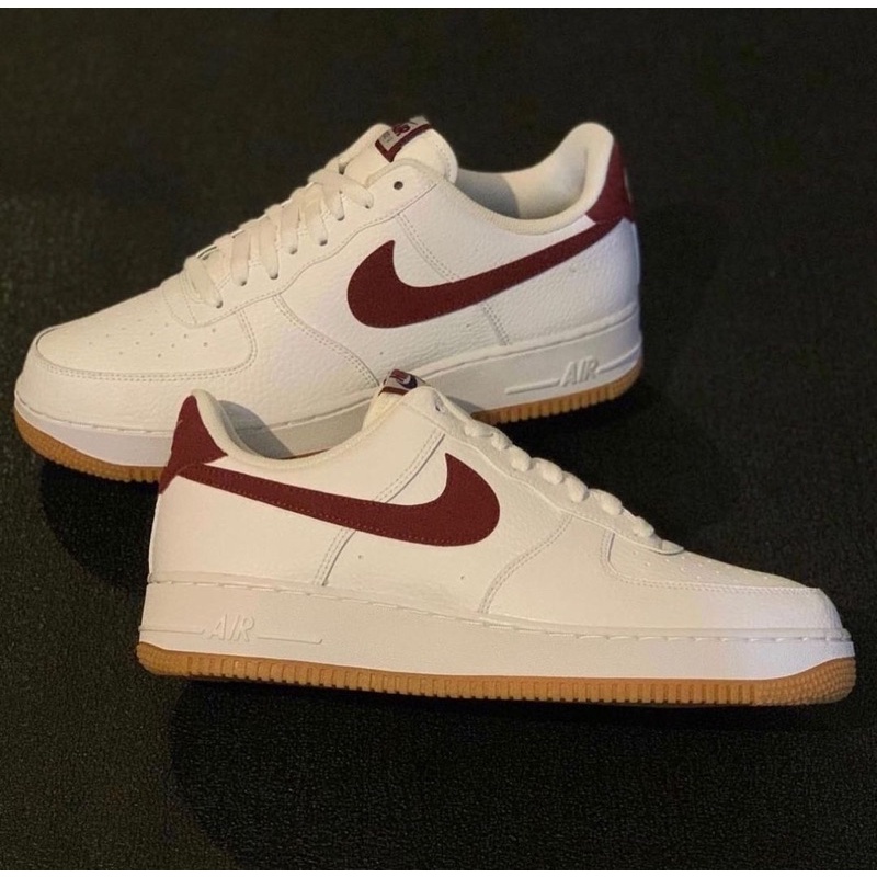 SAMPLE SEPATU NIKE AIR FORCE 1